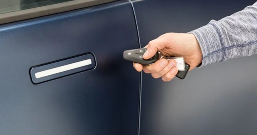 How to Fix a Car Door Handle at Home